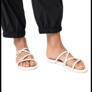 TKEES Sloan sandal - Size 7 - white